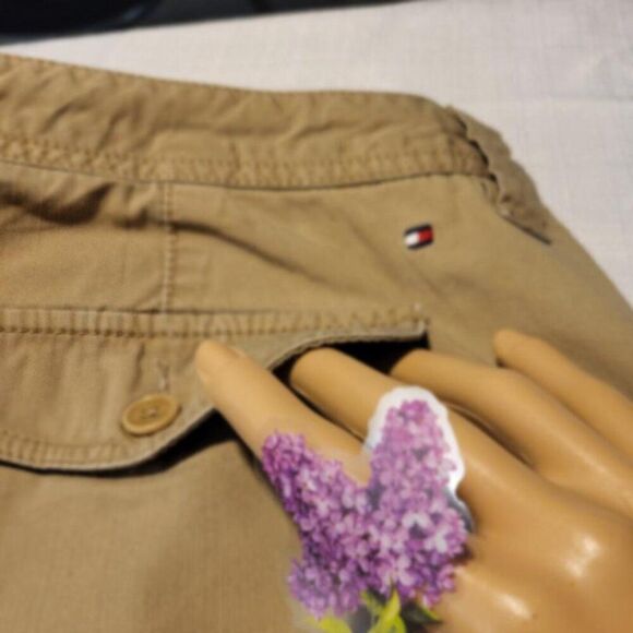 Tommy Hilfiger, Not Worn, Women's, Tan Chino Shorts, Size 12 - Picture 5 of 8